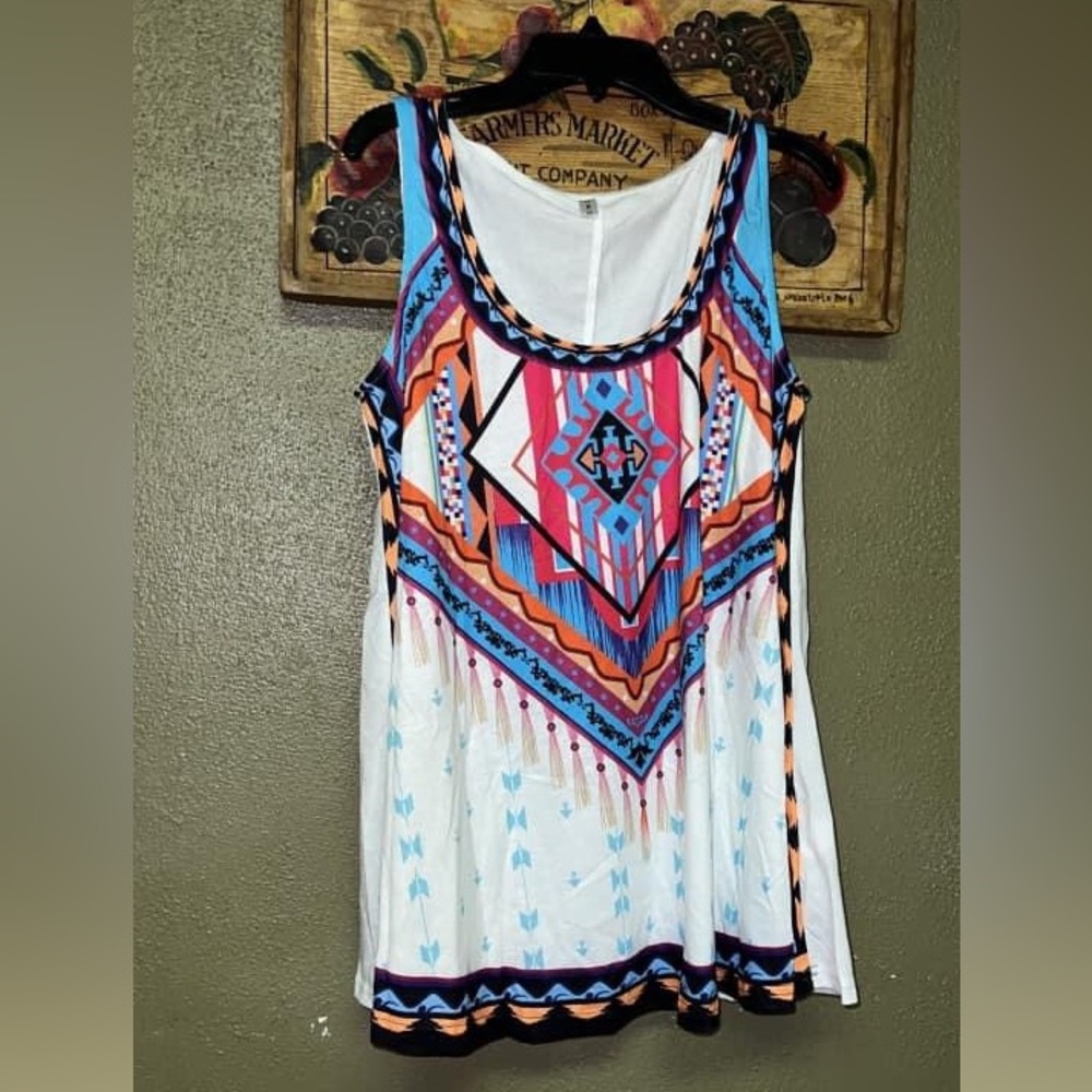 Tribal print tank by Rosgal
